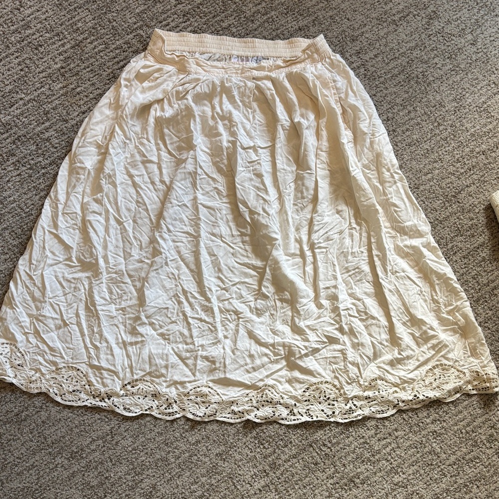 Vintage Midi Cream Lace Hem Skirt